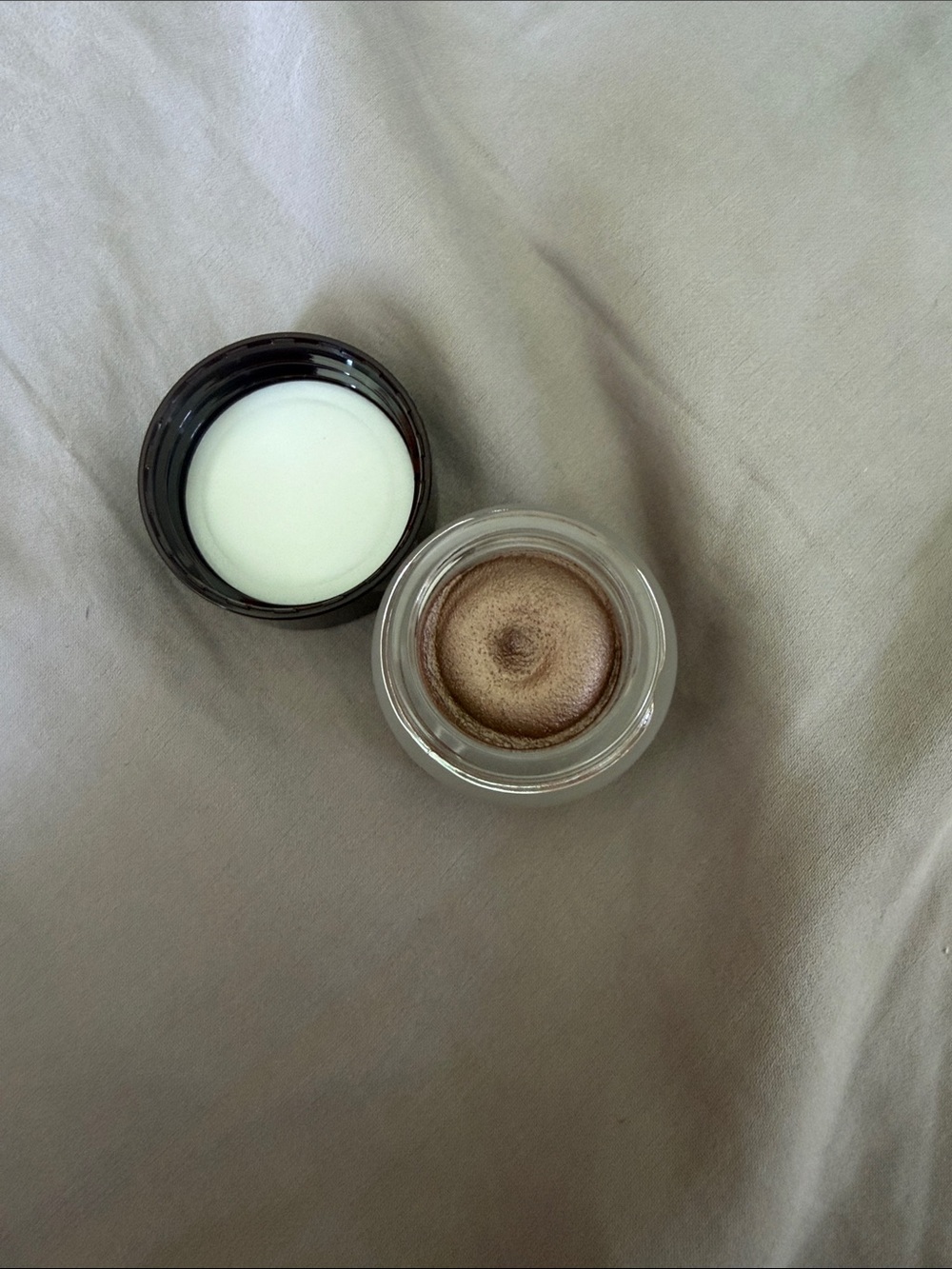 Charlotte Tilbury Eyes To Mesmerize Cream Eyeshadow Oyster Pearl